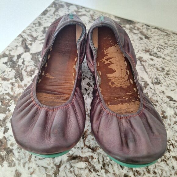 Tieks maroon leather flats size 9 - Picture 1 of 9